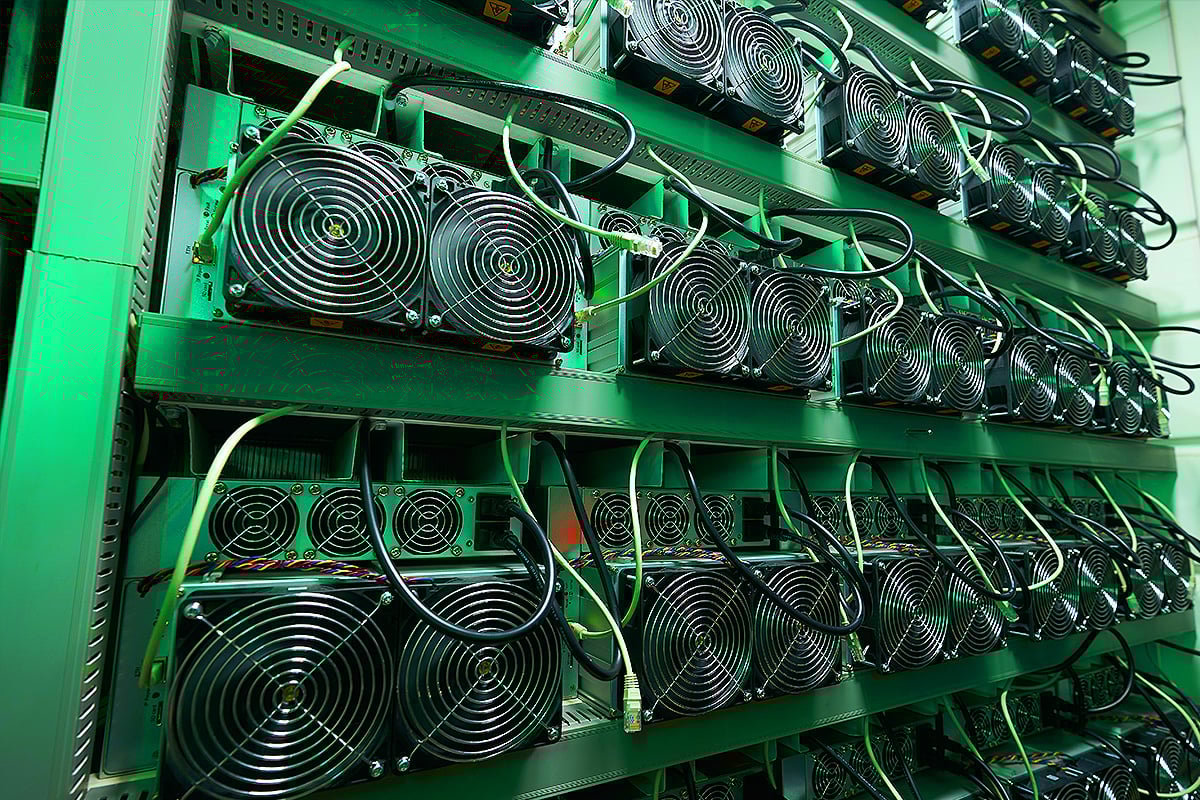 Hut 8 Sees 79% Hashrate Surge While Reporting $134M Quarterly Loss